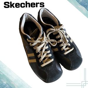 Skechers Leather Sneakers 7.5